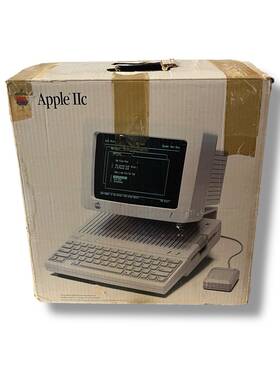 Apple A2s4100 Vintage Iic Computer With Power Supply