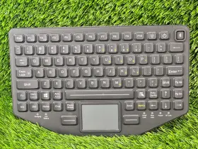 Bt-870-tp-slim-3y Ikey Bt-870-tp-slim Desktop Keyboard And Touchpad - Black / Great Condition