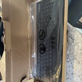 Lenovo 00xh342 Ultraslim Plus Wireless Keyboard And Mouse