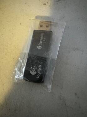 Logitech 832243-0000 C-uv35 Usb Bluetooth Receiver