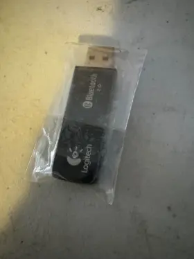 832243-0000 Logitech C-uv35 Usb Bluetooth Receiver