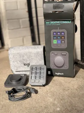 Mx2000t Logitech Mx Creative Console Wired Usb-c 9 Customizable Lcd Keys Graphite