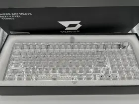 R219-258183 Yunzii X98 Transparent Mechanical Keyboard Clear 98 Key Rgb Backlit