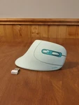 Seenda MTS-201 Green Ergonomic Wireless Vertical Mouse W/ Usb Dongle Used. Price: $19.99.